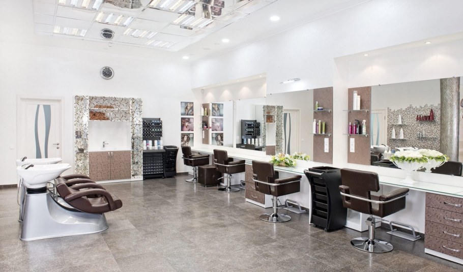 Нежный интерьер салона красоты