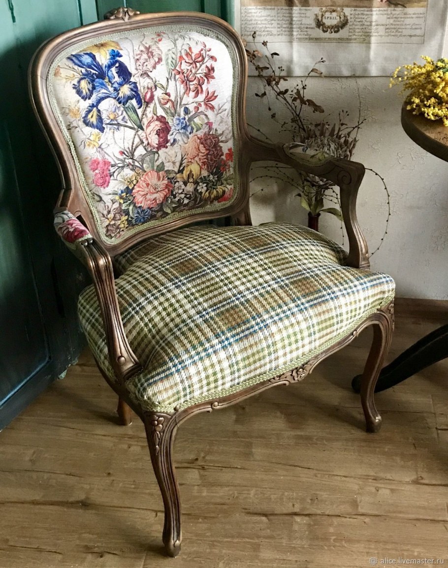 Антикварное кресло Анна Пангота