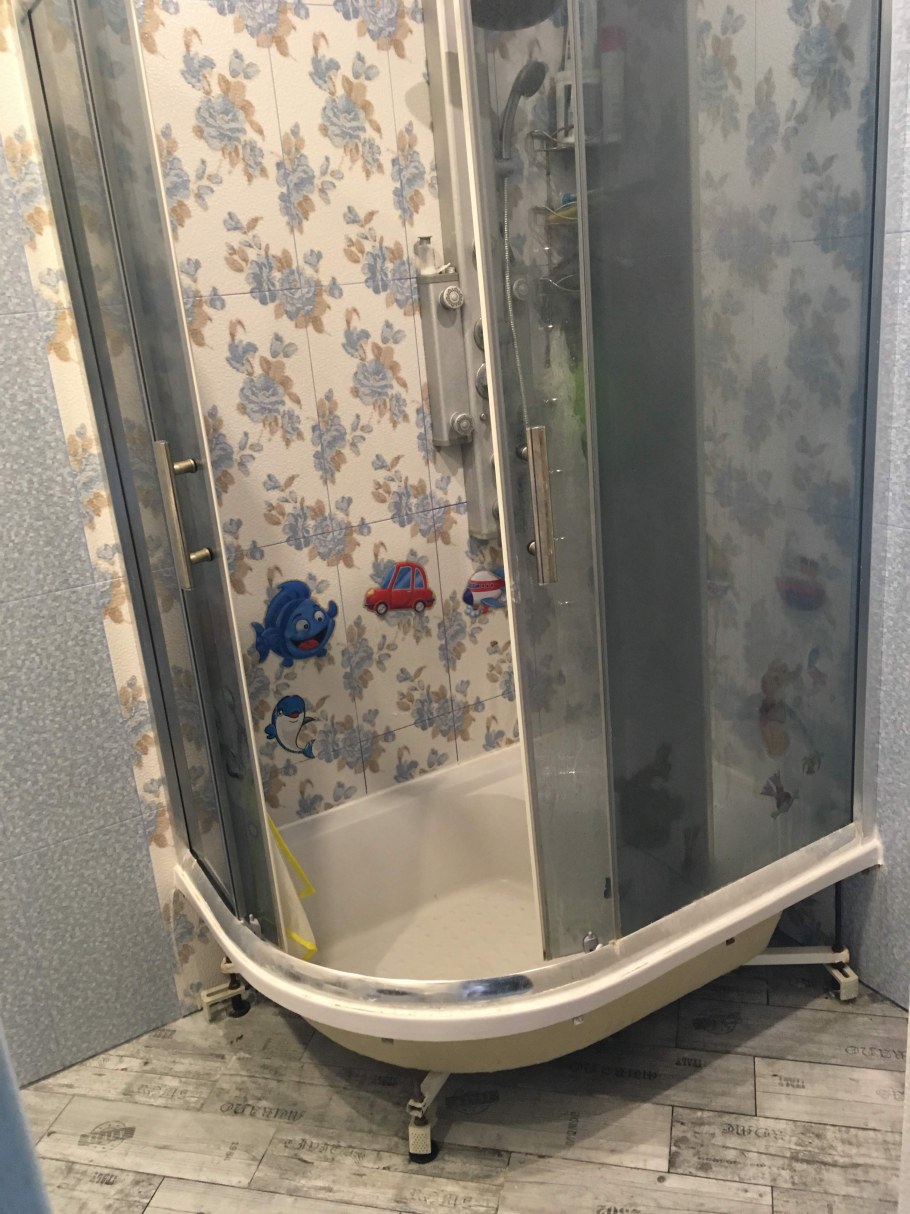 Подиум для душевой кабины