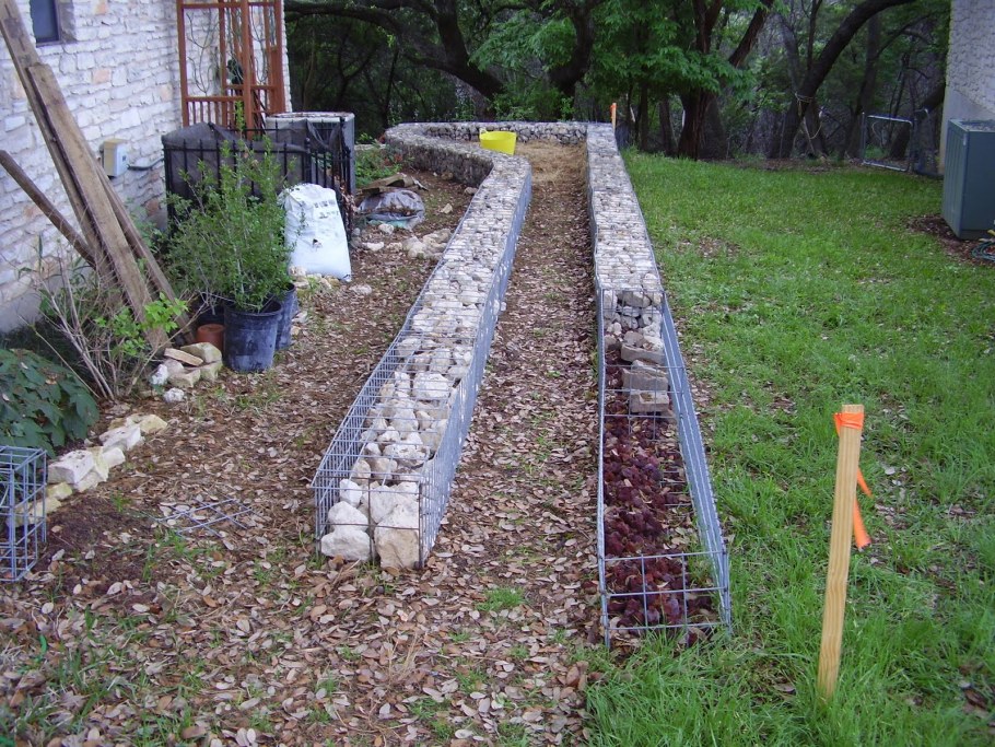 Высокие грядки из габионов