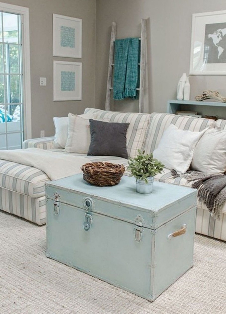 Сундук в интерьере