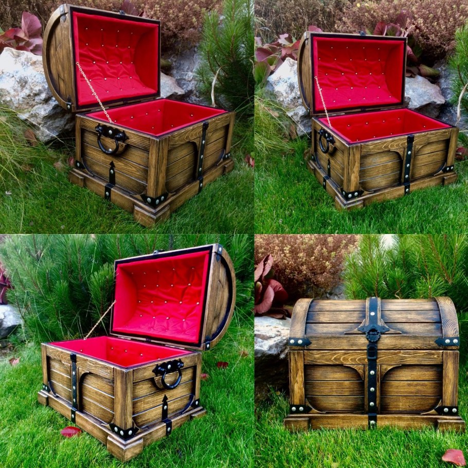 Сундук в интерьере спальни