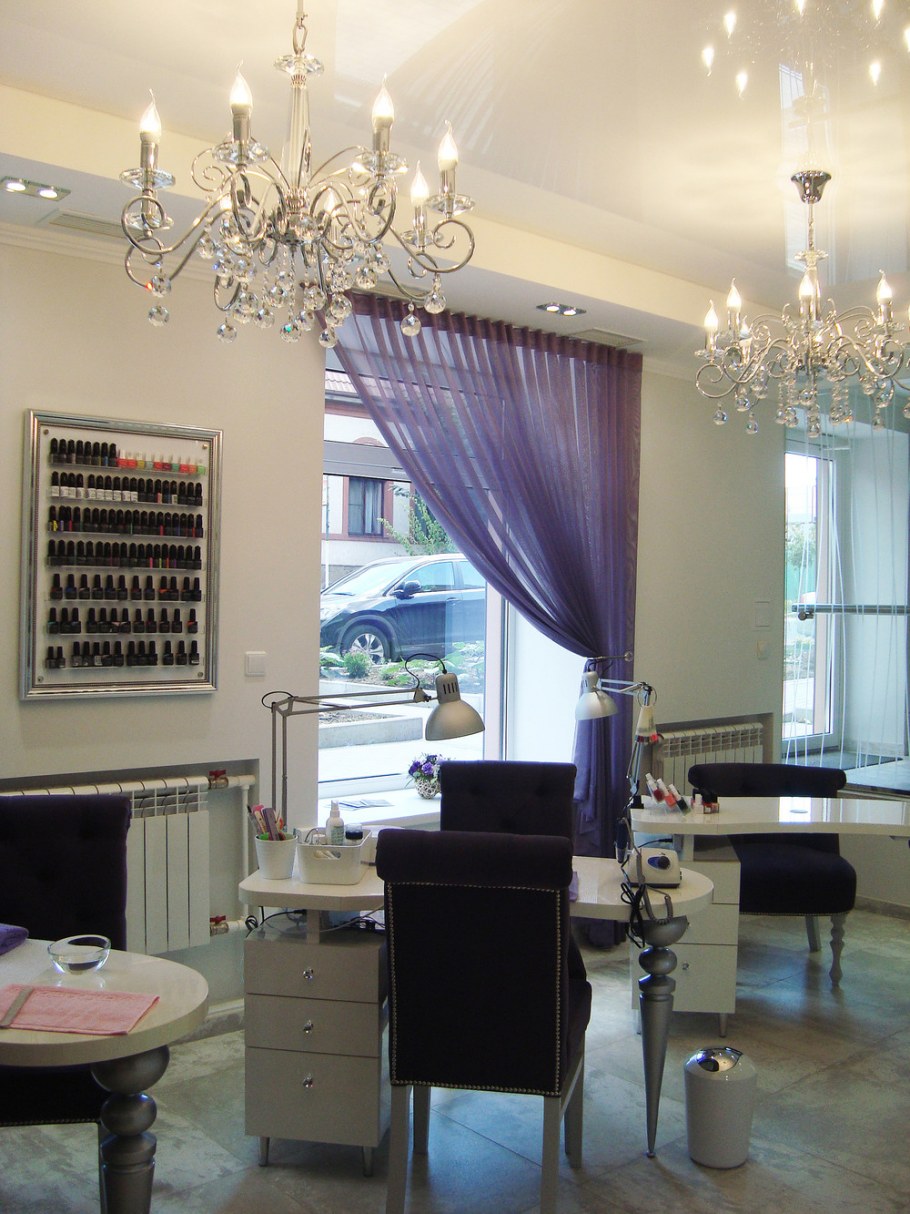 Салон красоты с зеленью