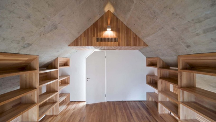 Гардеробная на мансарде