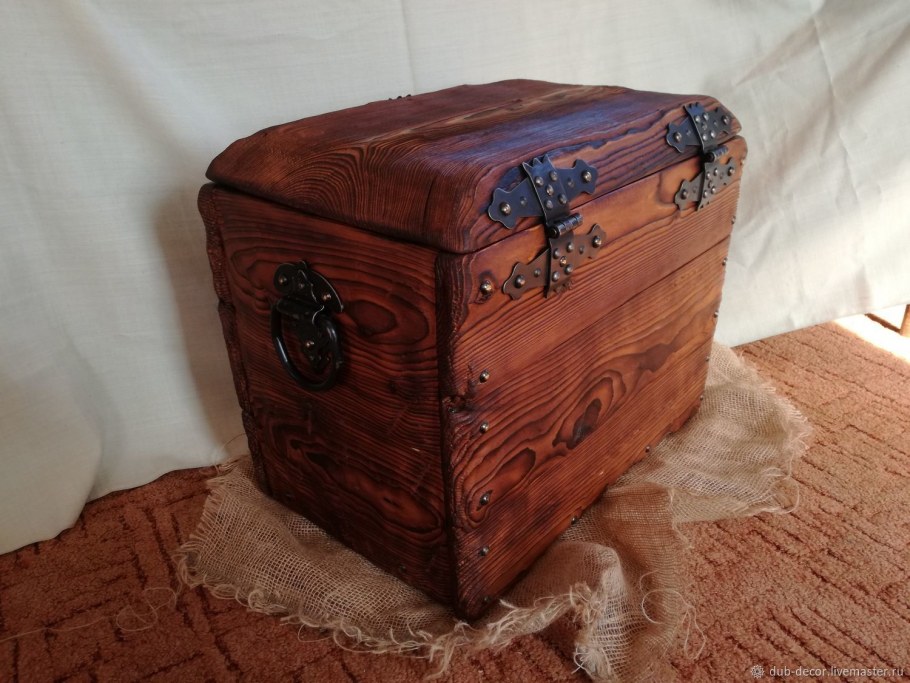 Сундук деревянный напольный своими руками