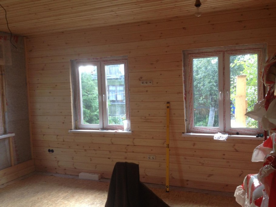 Внутренняя отделка стен деревом