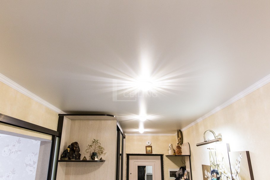 Сатиновый натяжной потолок