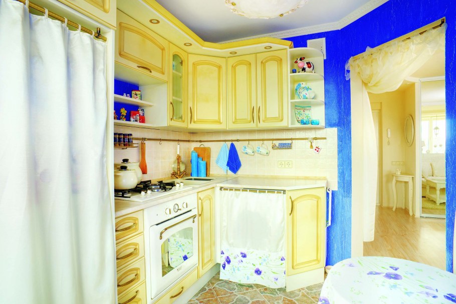 Кухня мятного цвета