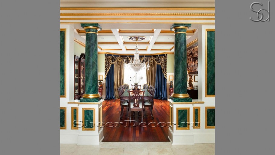 Колонны в гостинной для укрепления перекрытий