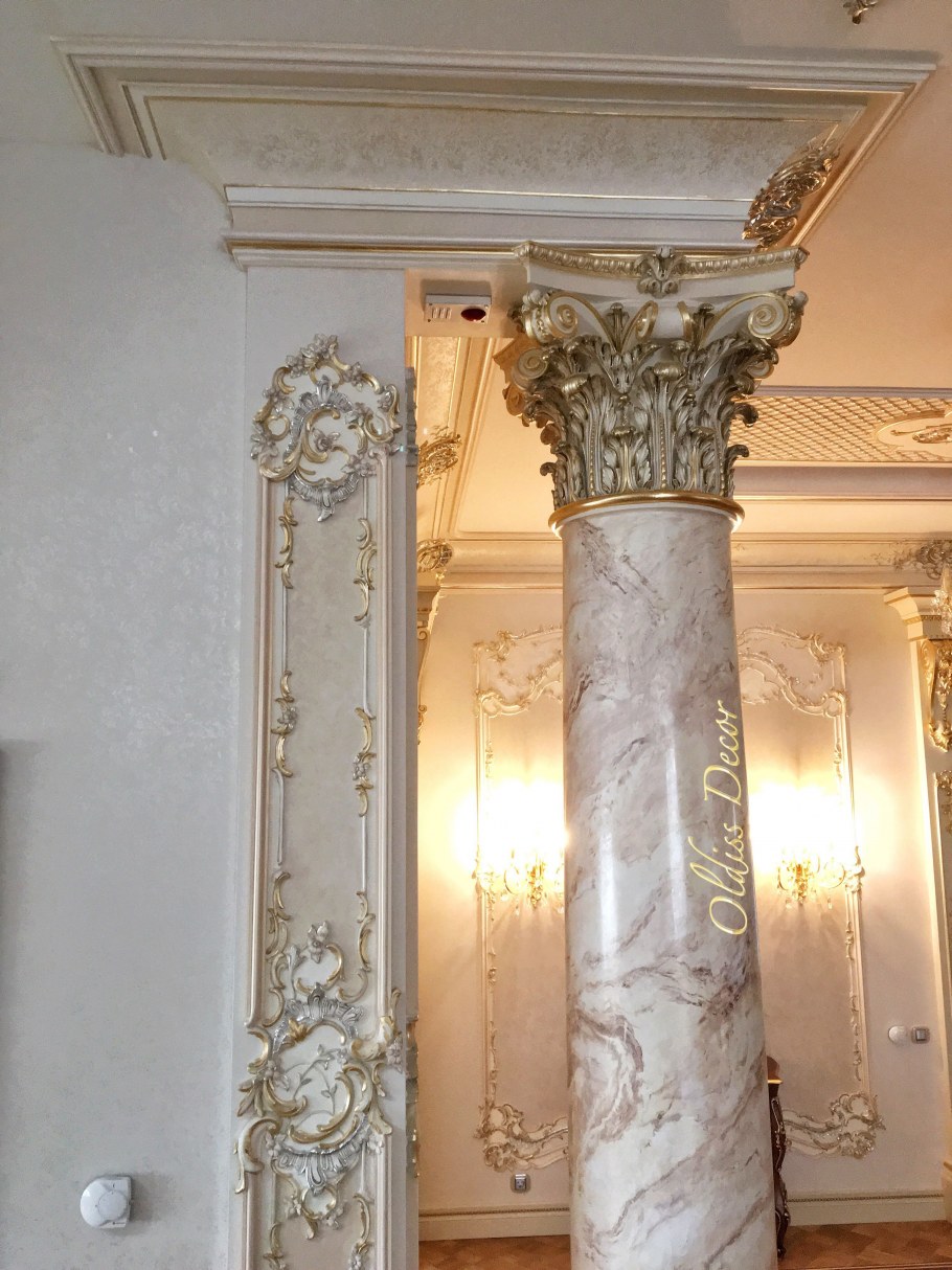 Клона из моамора КАЛАКАТА