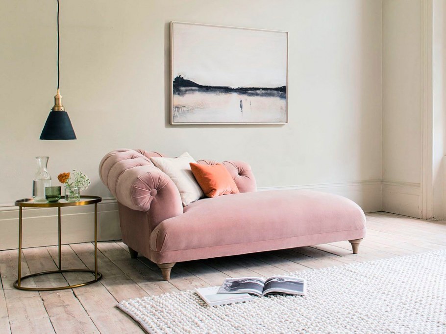 Гостиная в бежево розовых тонах