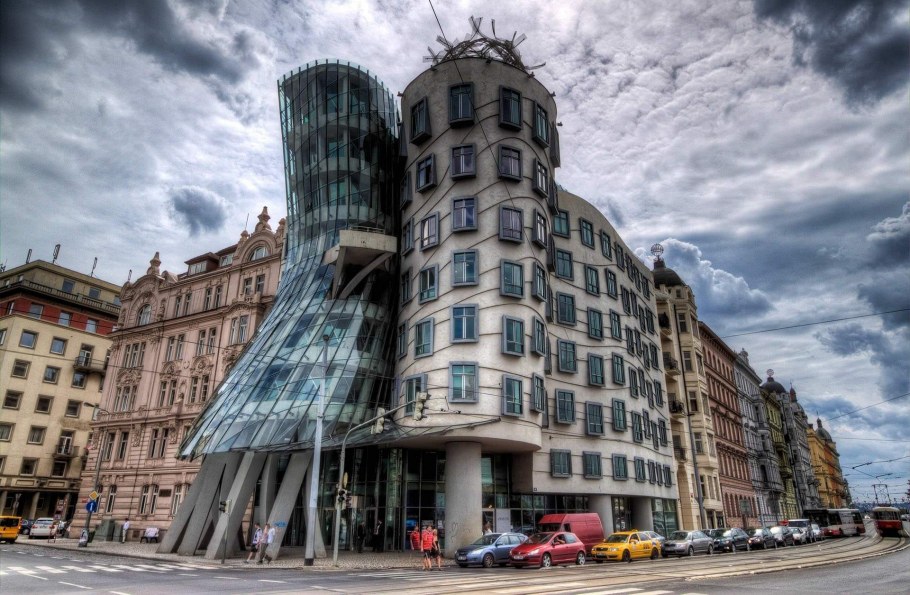 Джинджер и Фред дом