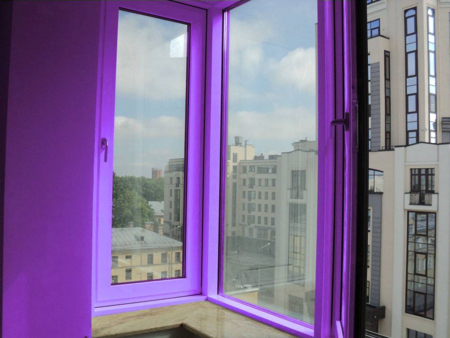 Шикарные лоджии в светлых тонах