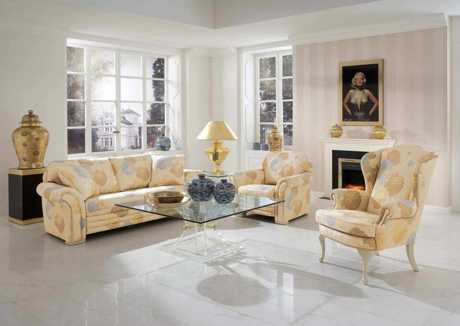 Золотые стены в интерьере кухни