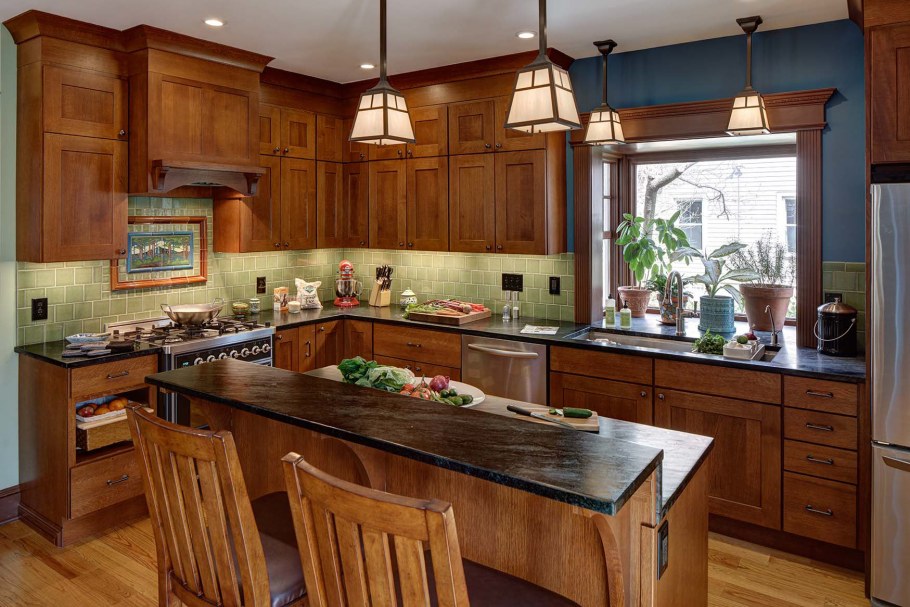 Кухня в стиле Arts and Crafts