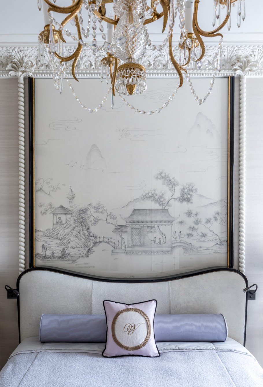 Декор стен в спальне