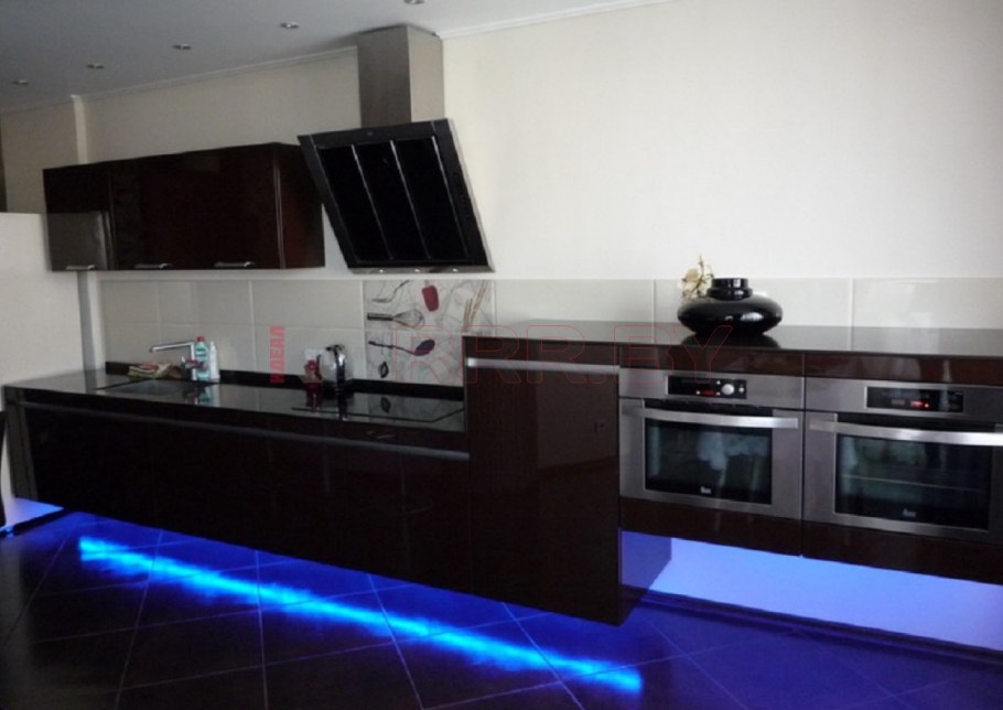 Кухня АГТ глянец белый