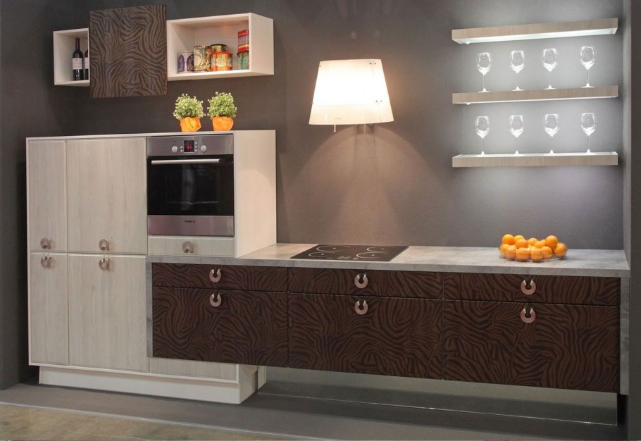 Гарнитур без верхних шкафов