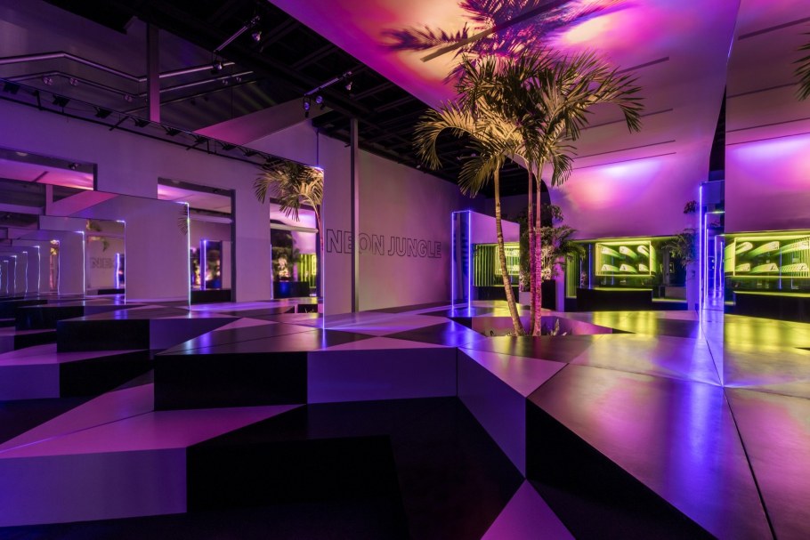 Неоновая подсветка в интерьере