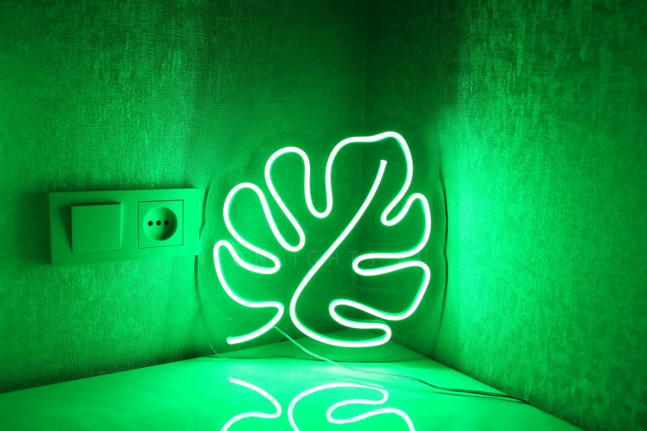 Неоновое освещение