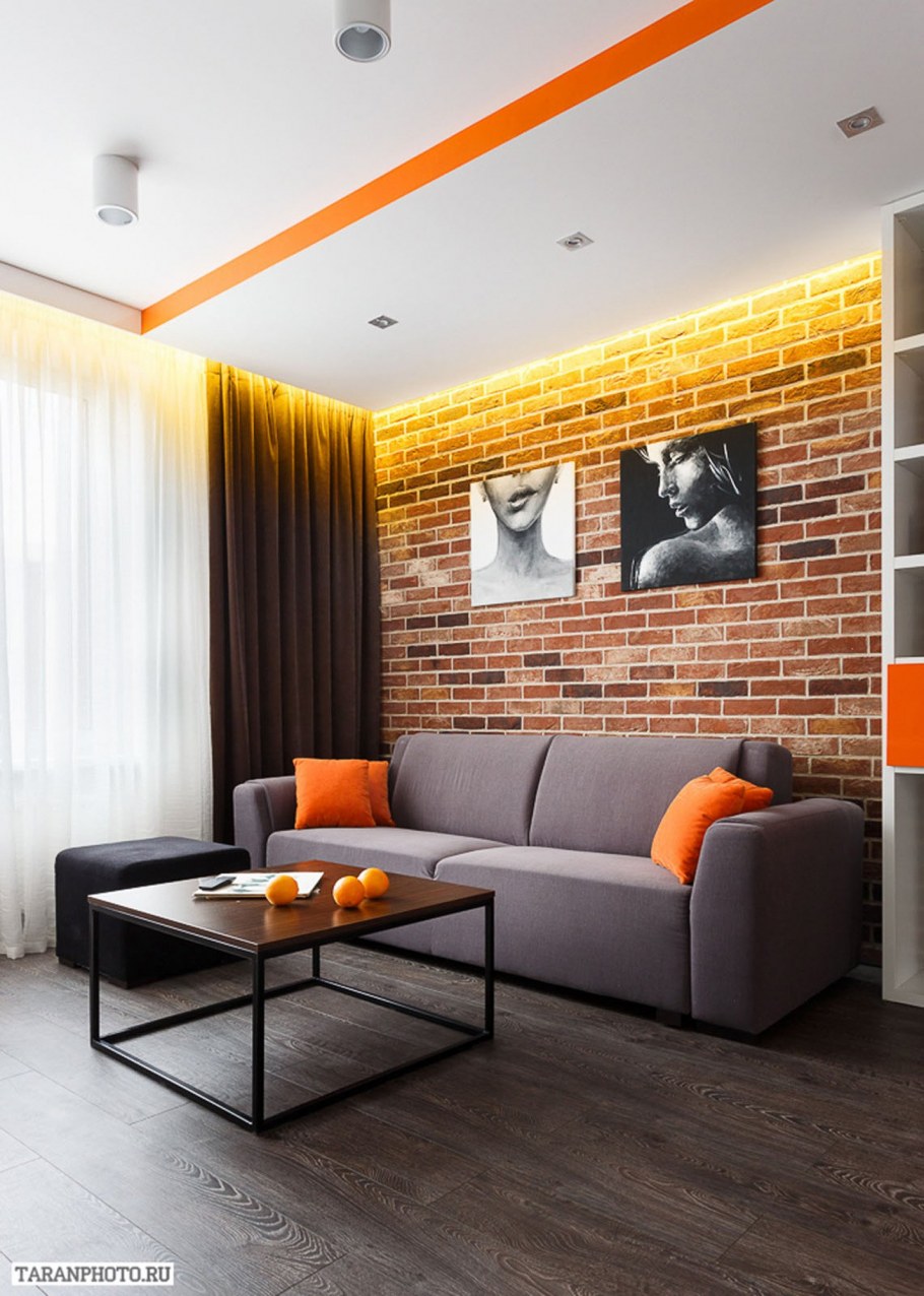 Оранжевый диван в стиле лофт