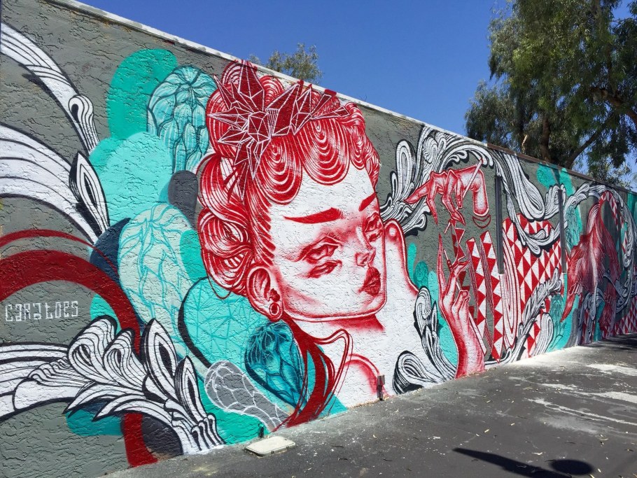 Уличная Графика на стенах