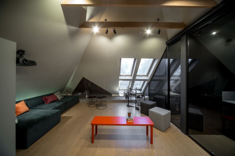 Мансардная студия