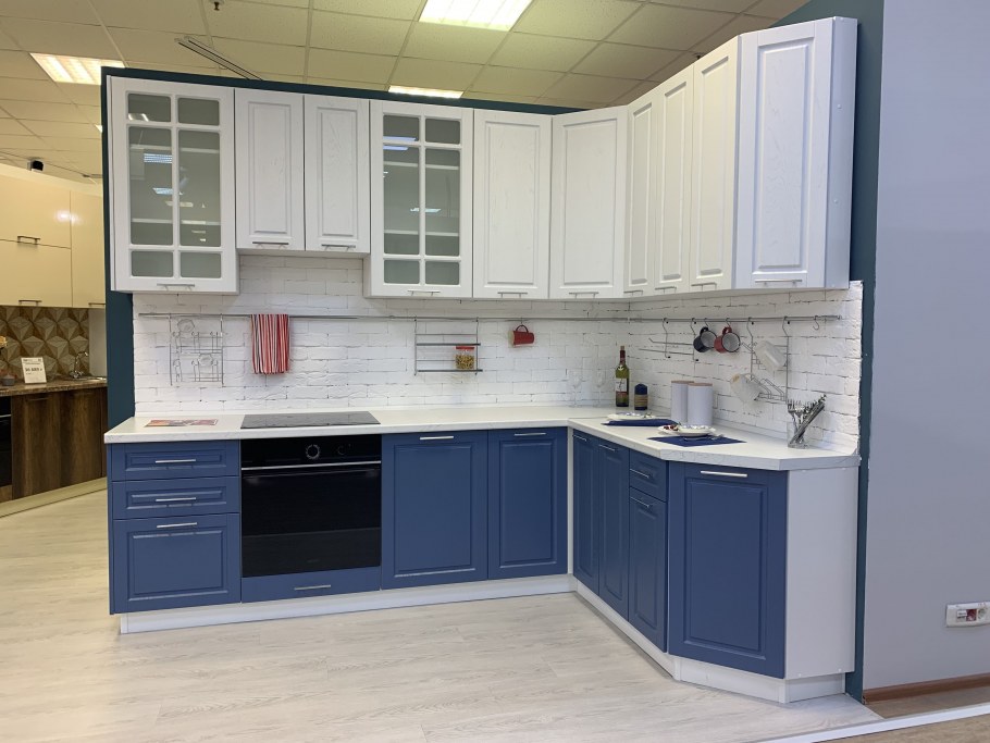 Голубая кухня в стиле Прованс