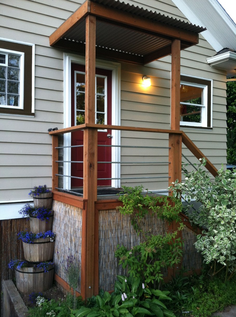 Маленькое крыльцо