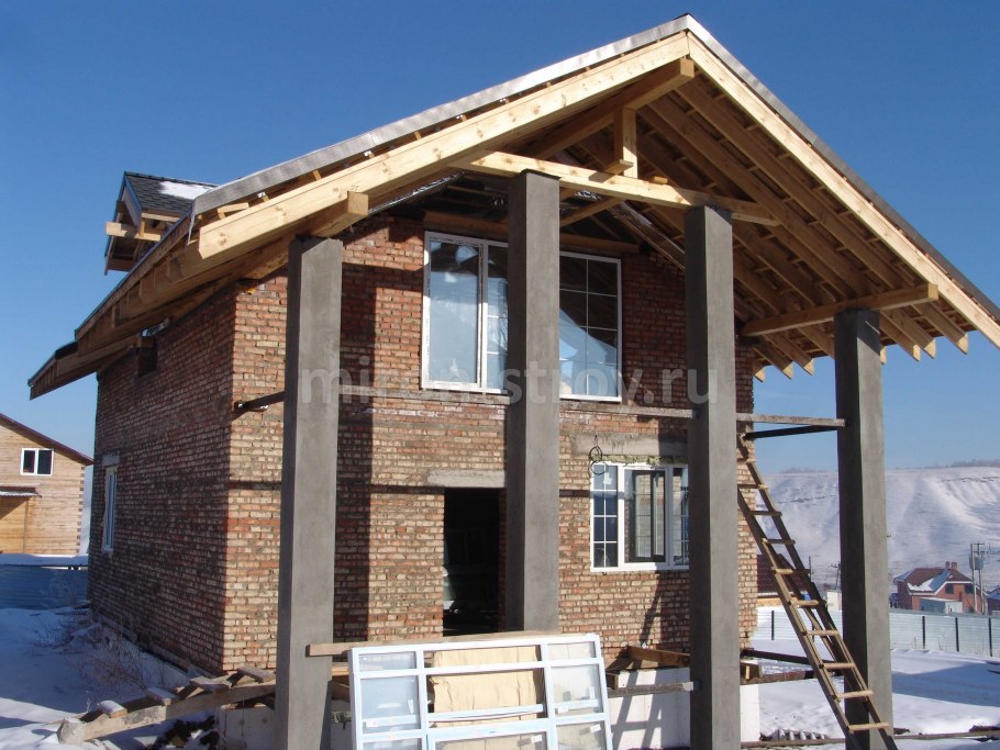 Дом Шале из кирпича