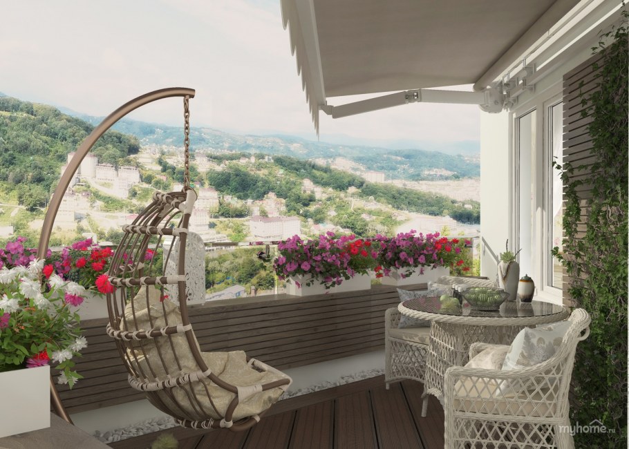 Красивый открытый балкон