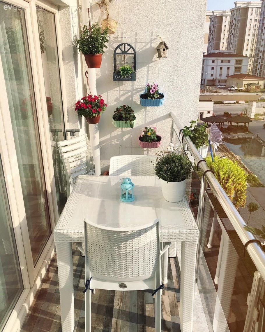 Интерьер балкона