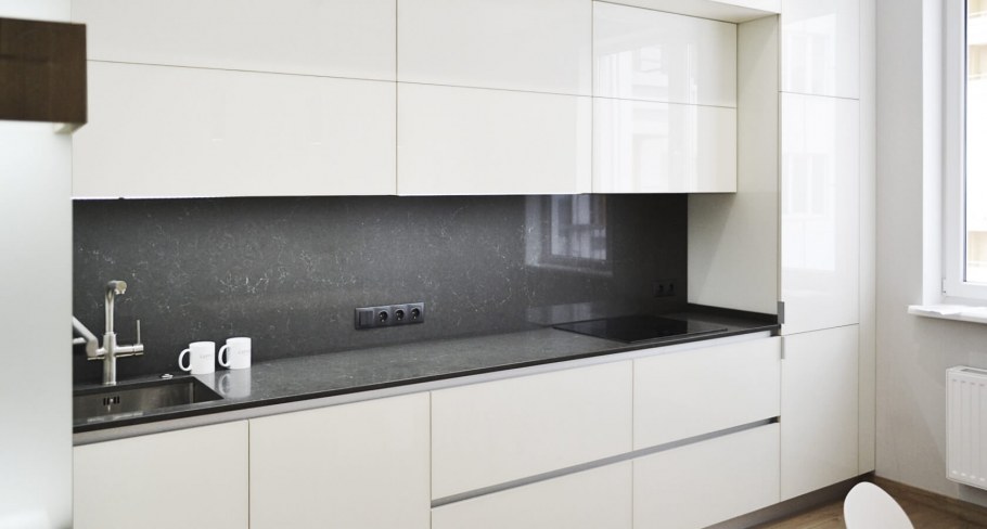 Кухонные гарнитуры с антресолями