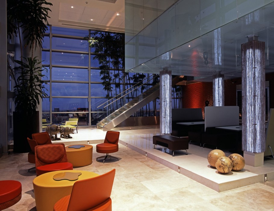 Общественный интерьер