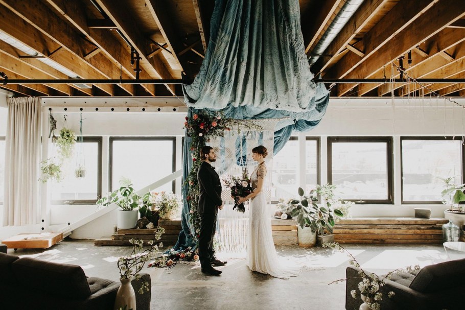 Свадебная церемония в стиле лофт