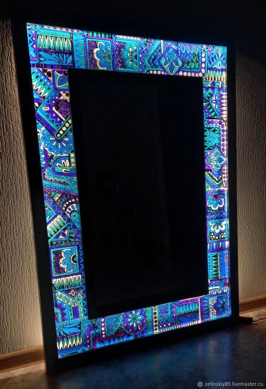 Витражное зеркало с подсветкой