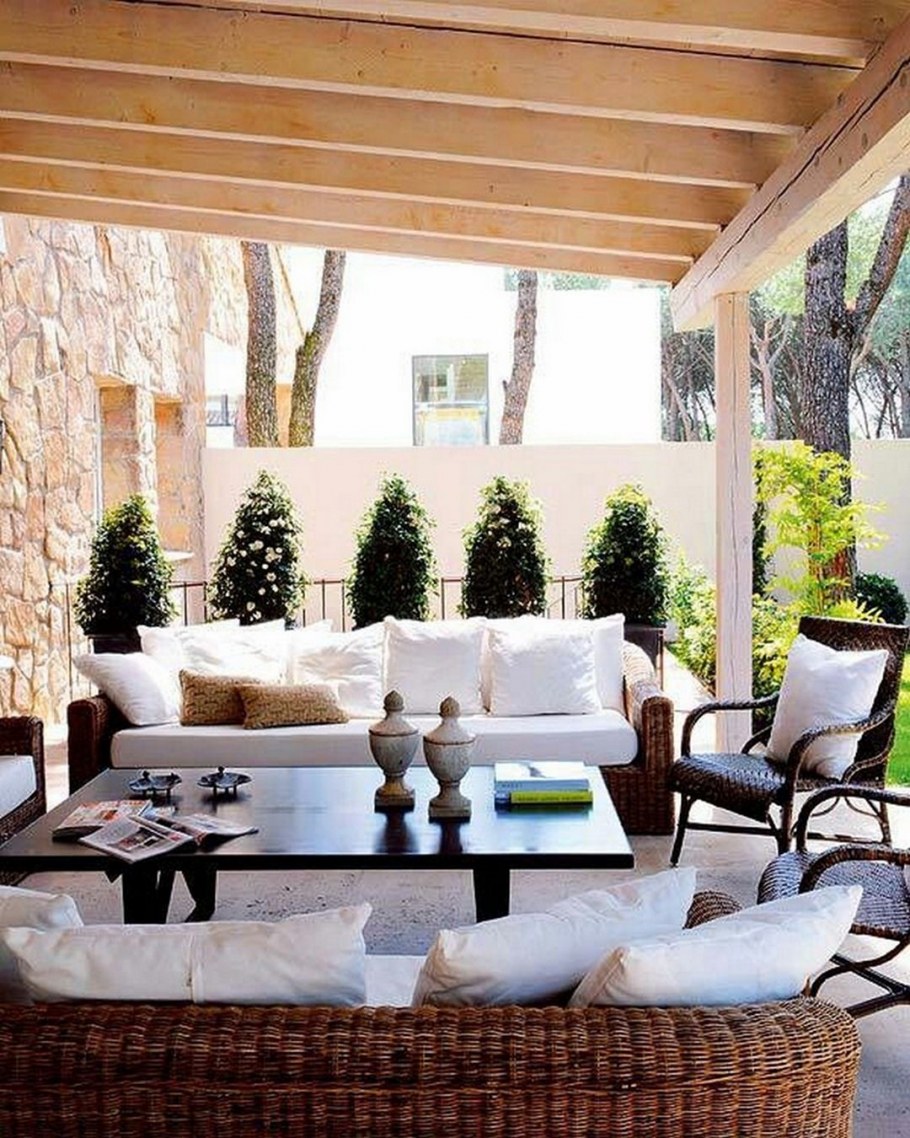 Красивая мебель для террасы