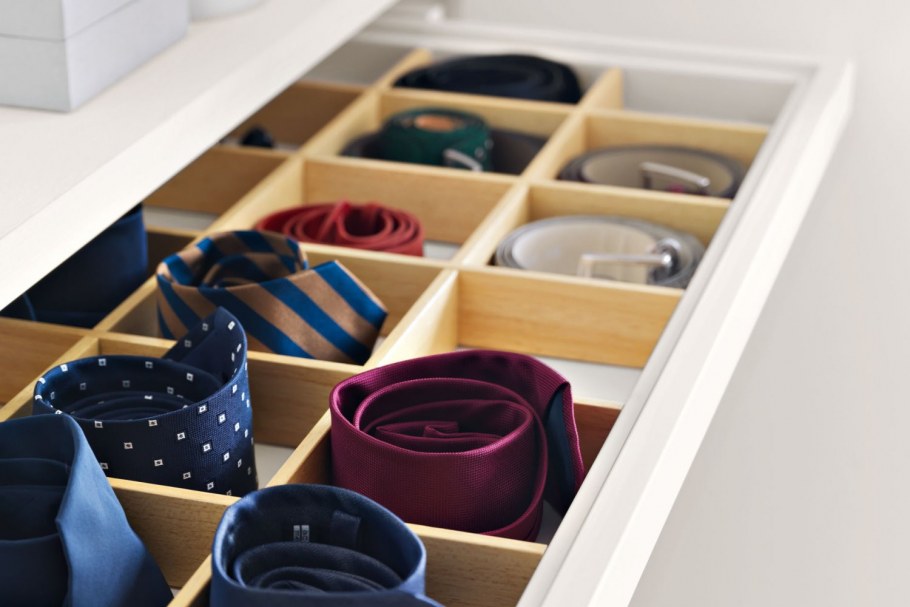 Хранение сумок в гардеробной