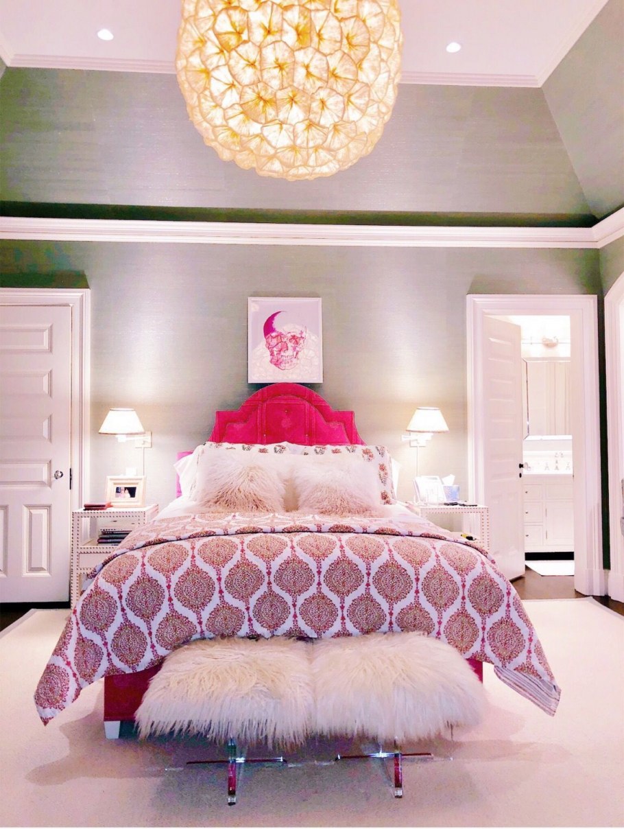 Необычный интерьер спальни