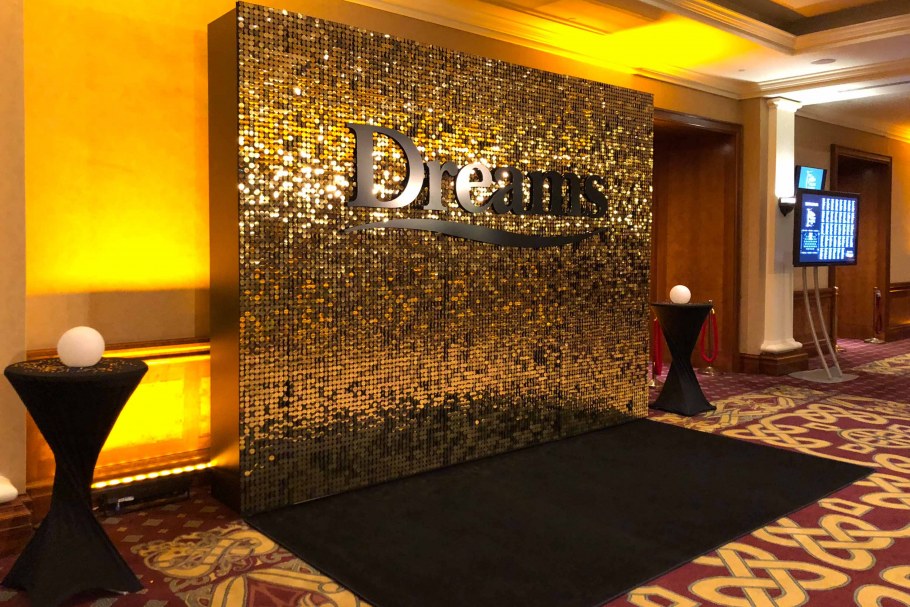 Стеновые панель из пайеток