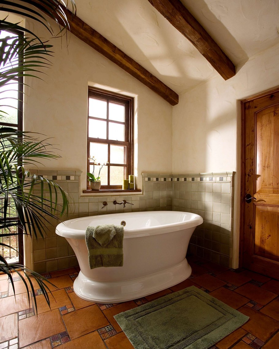 Полотенцесушитель в интерьере Средиземноморский стиль в ванной