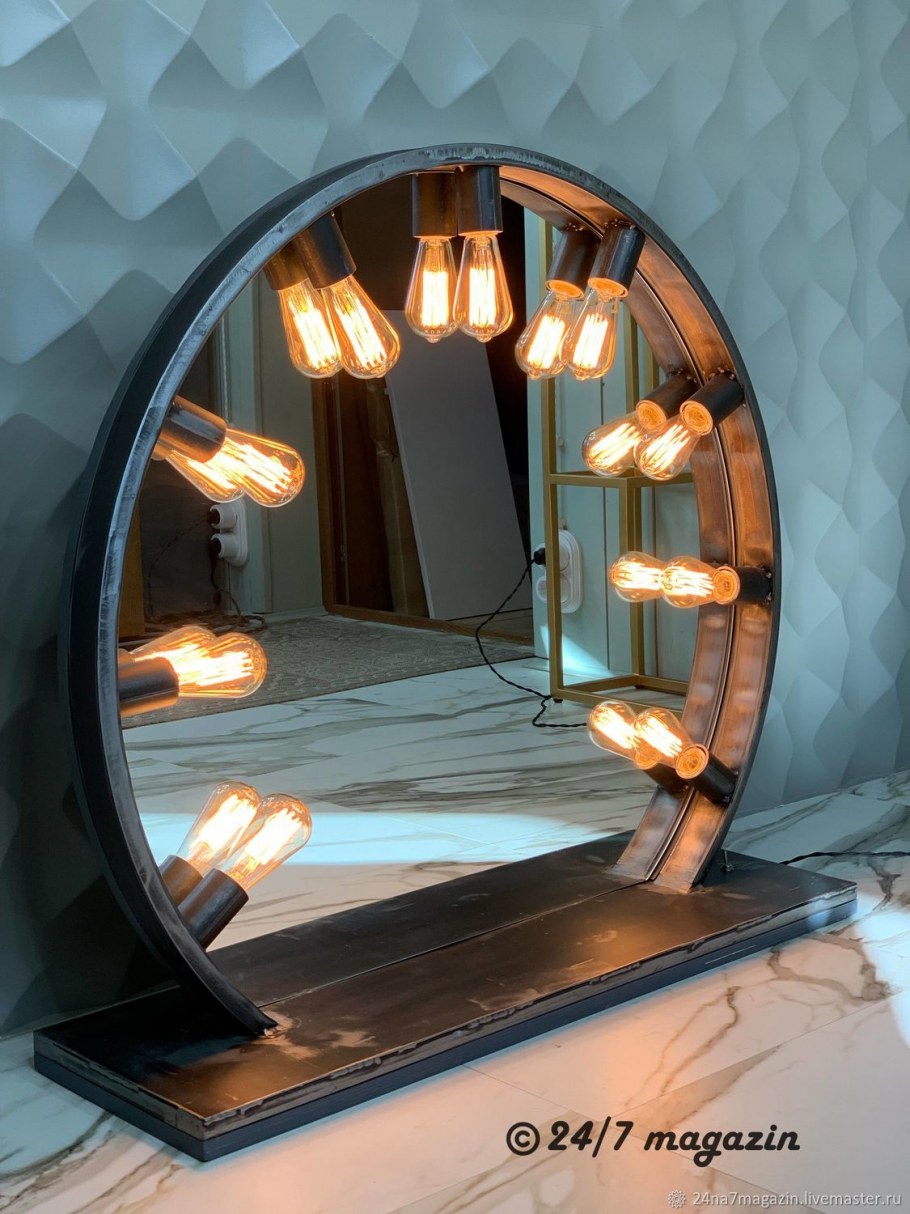 Необычные зеркала с лампочками