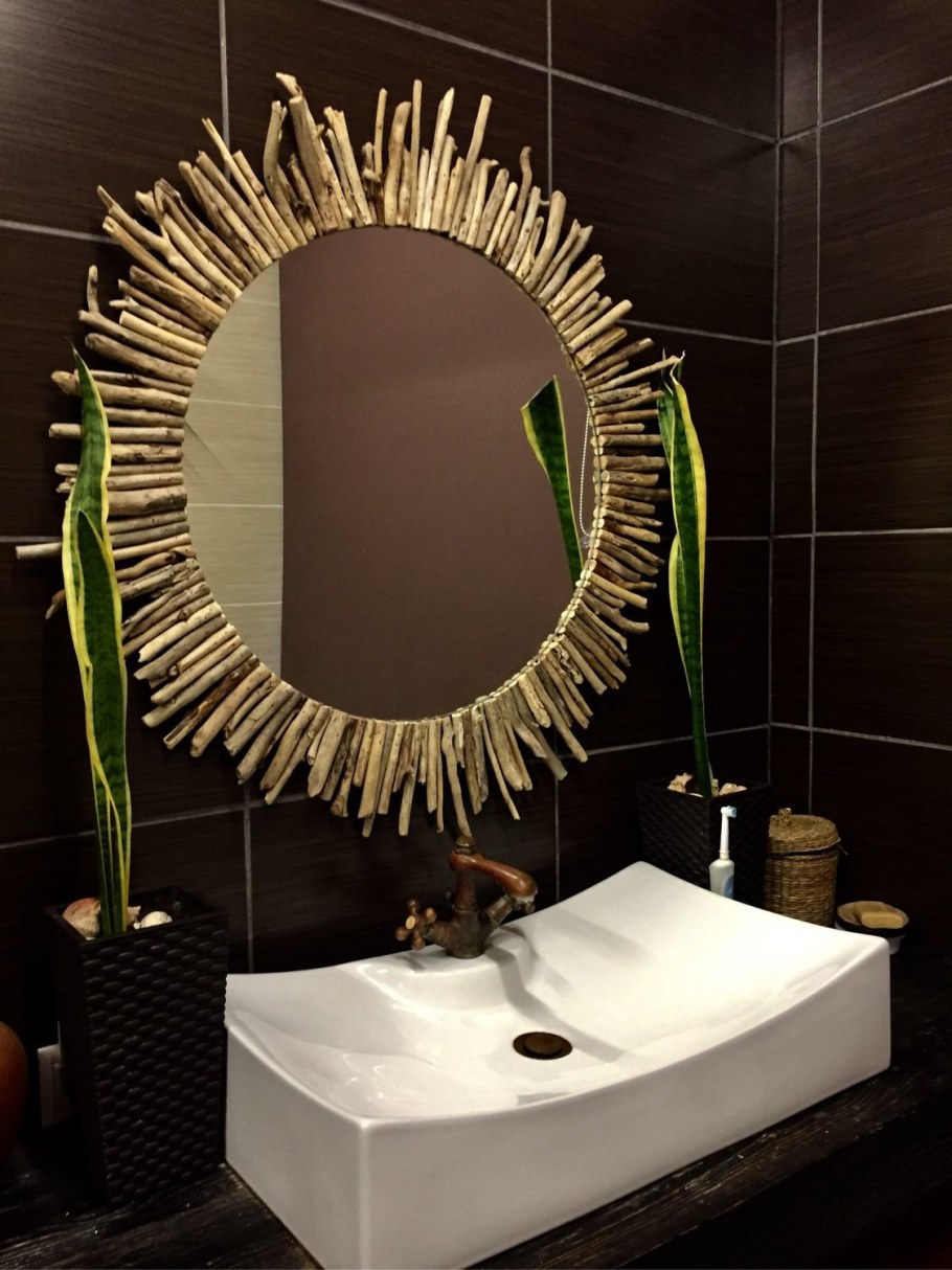 Оригинальные зеркала в ванную