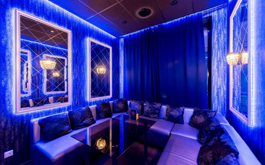 Вип кабинка караоке