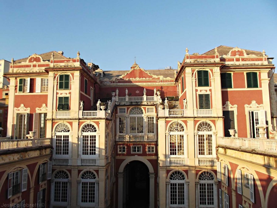 Городской дворец палаццо