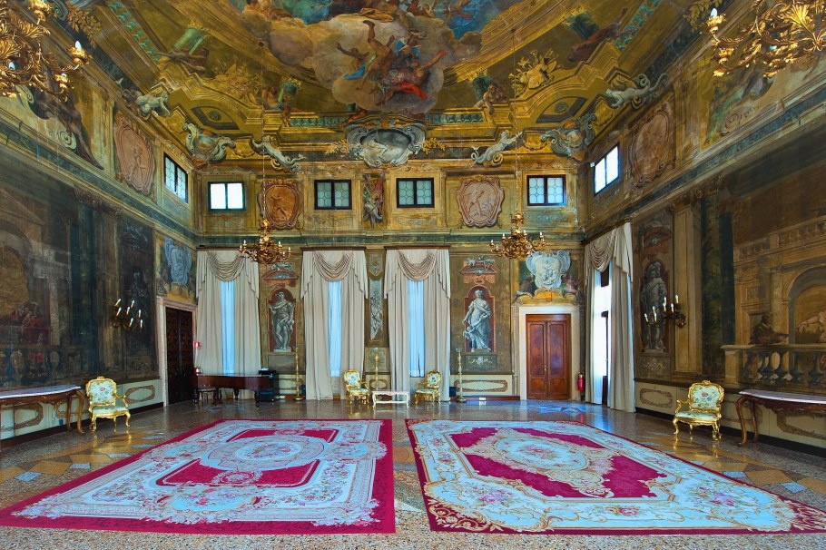 Венеция дворец ка д'Оро внутри