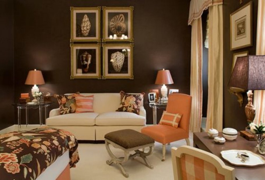 Шторы цвета фуксии в интерьере