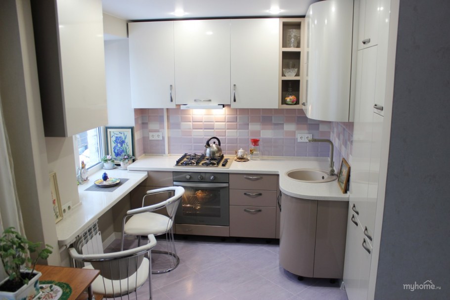 Кухня угловая 2.5 на 1.5 с холодильником