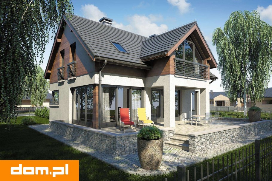 Загородный дом с террасой и балконом