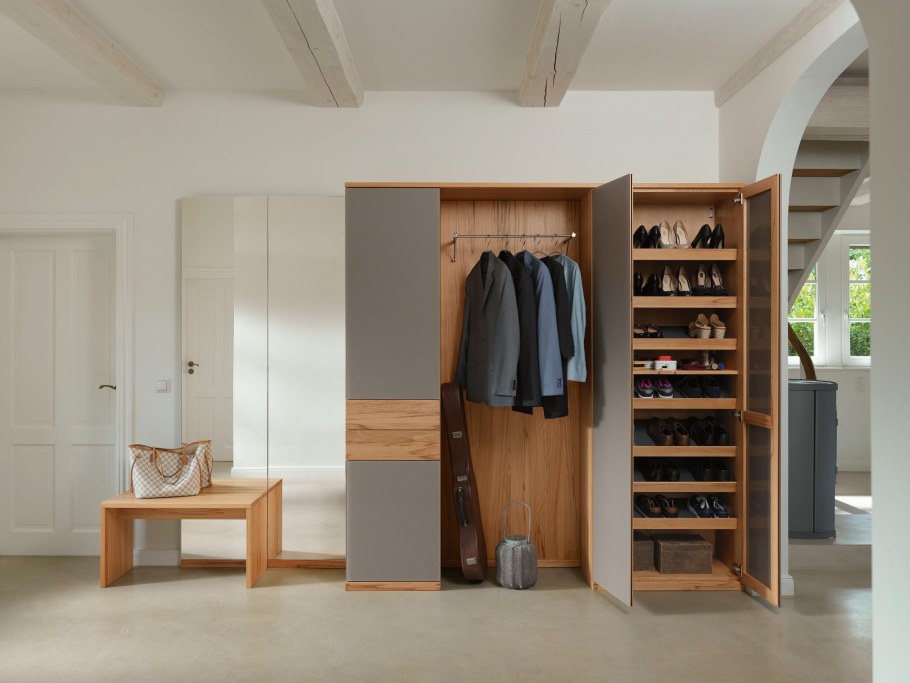 Гардероб в прихожую